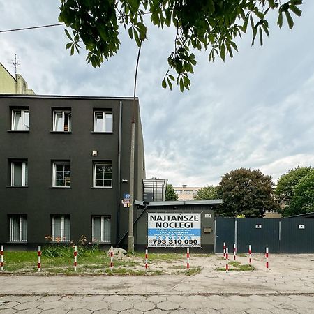 Najtansze Noclegi Gorna 27 Лодзь Экстерьер фото